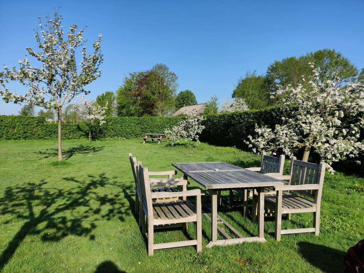 Gastenverblijf Lheederhof Dwingeloo Luaran gambar